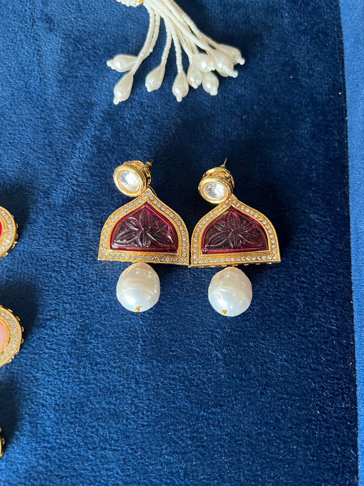 Beautiful Necklace with Statement Earrings