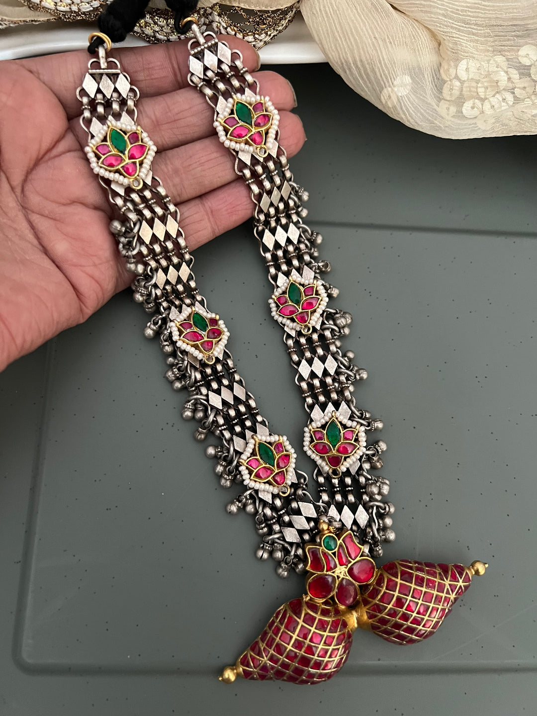Beautiful 925 Silver Necklace with Kundan Embellishments