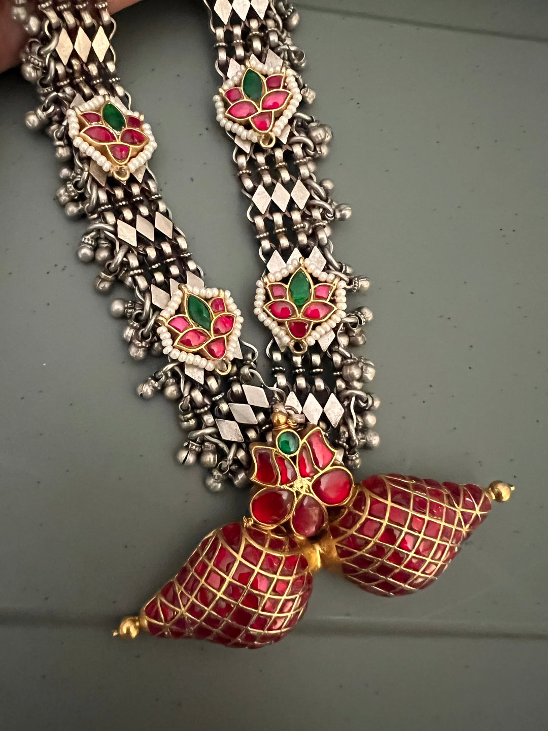 Beautiful 925 Silver Necklace with Kundan Embellishments