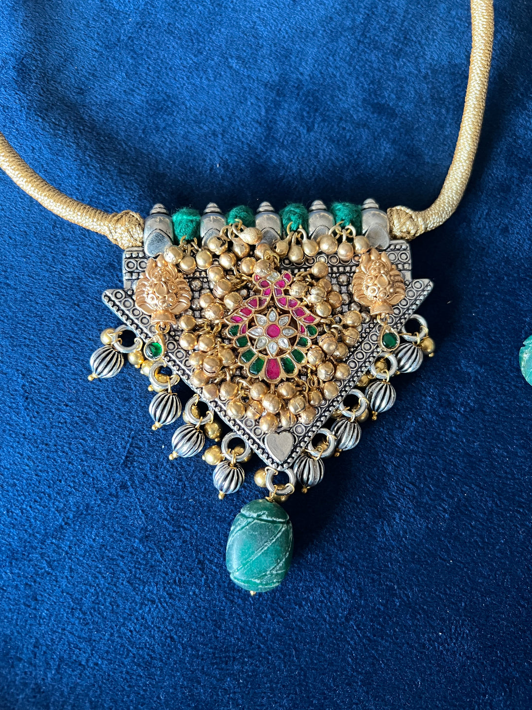 Beautiful Fusion Kundan Pendant Necklace with Earrings