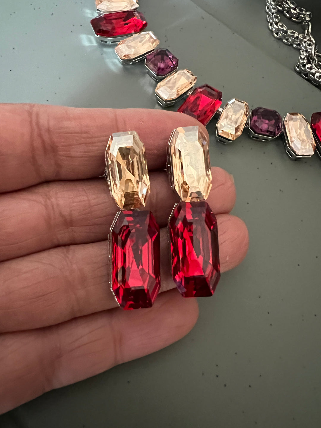 Exquisite Austrian Crystal Necklace Set: Designer Premium Quality