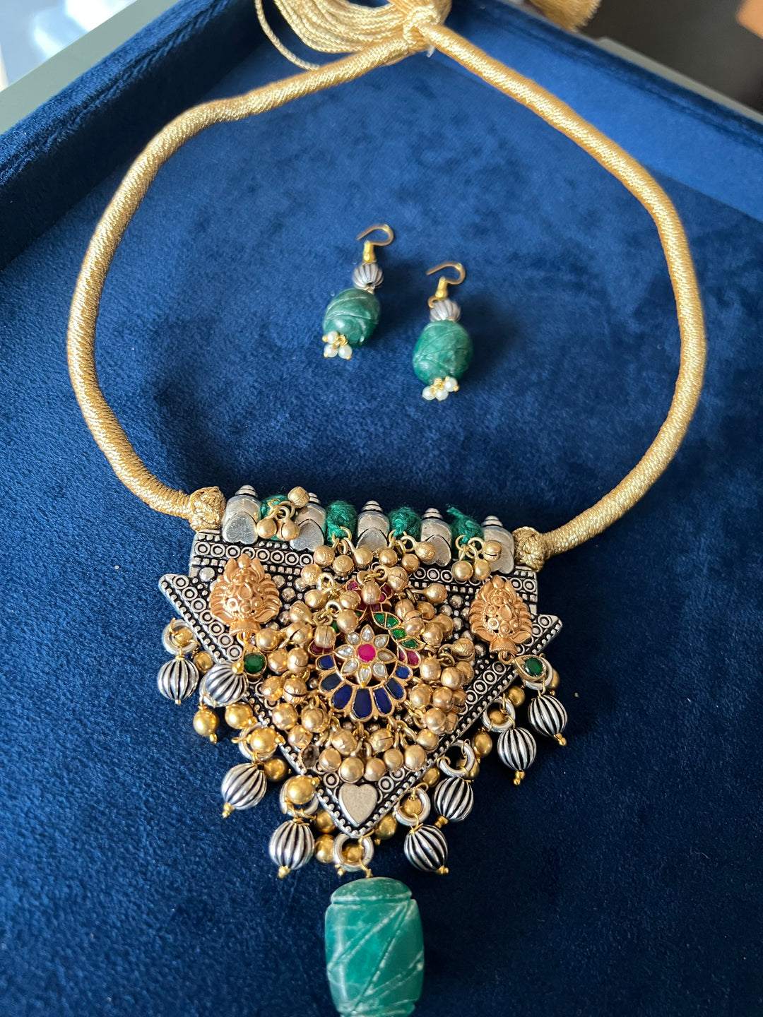 Beautiful Fusion Kundan Pendant Necklace with Earrings