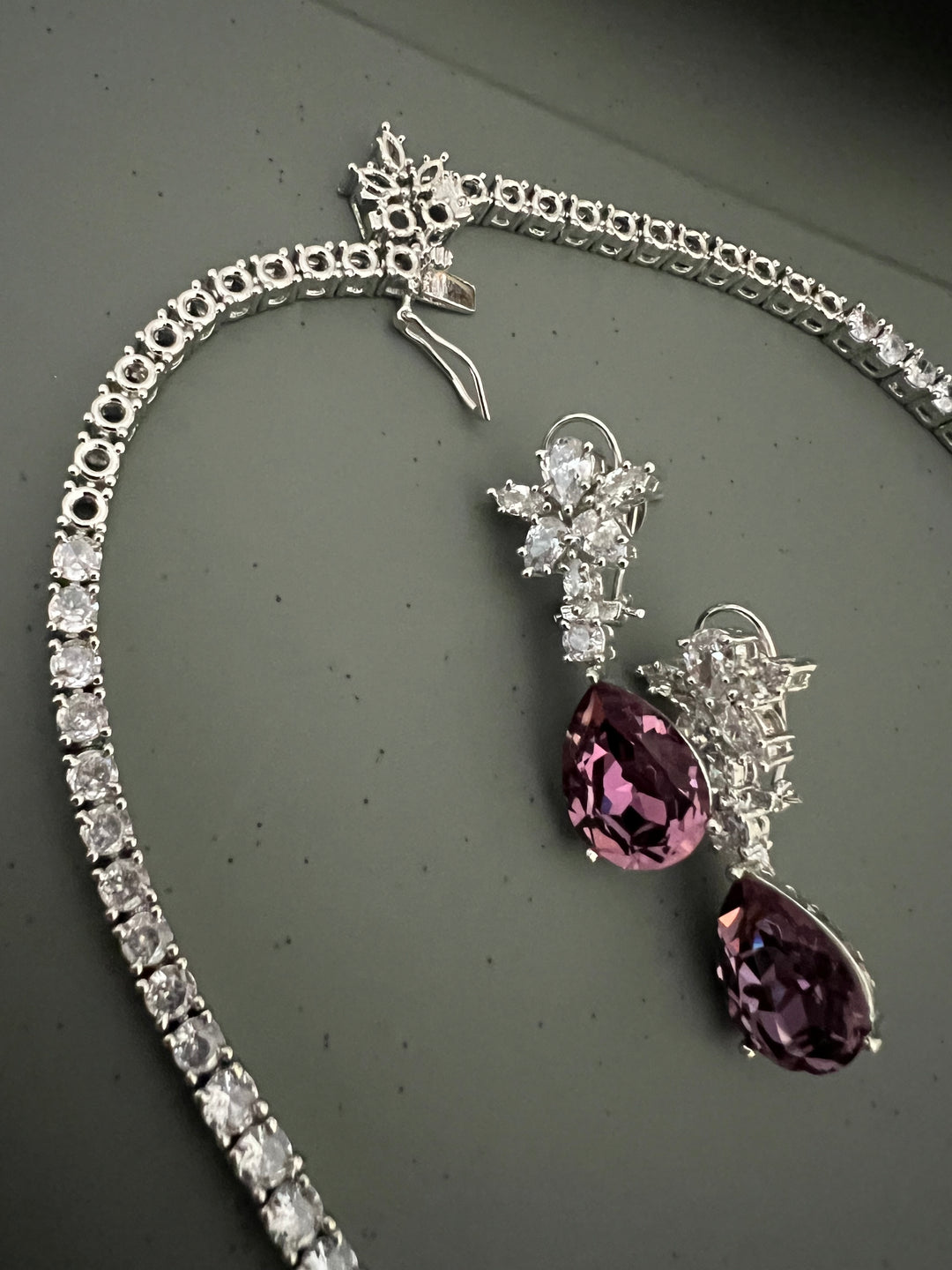 Exquisite Austrian Crystal Necklace Set: Designer Premium Quality