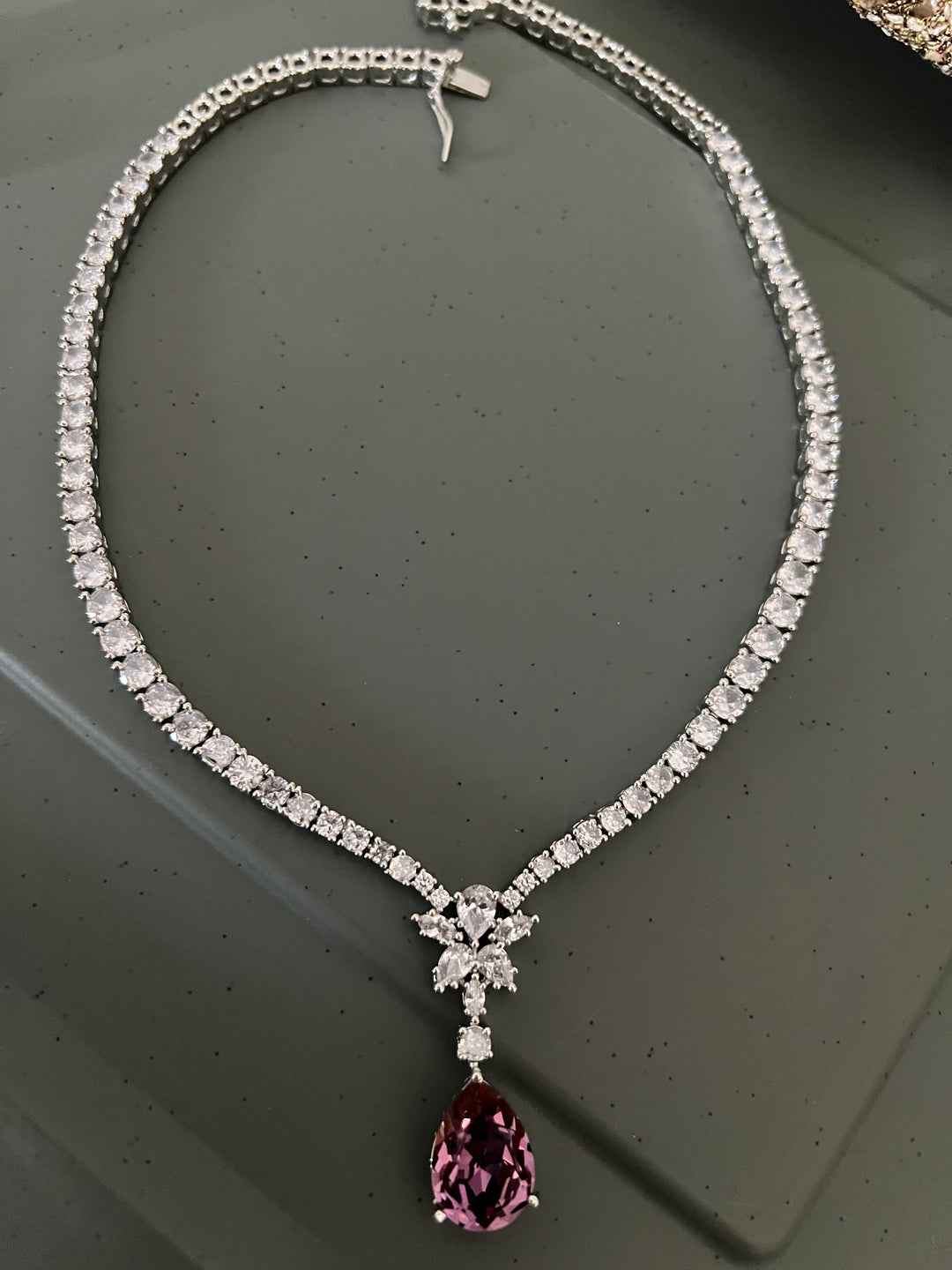 Exquisite Austrian Crystal Necklace Set: Designer Premium Quality