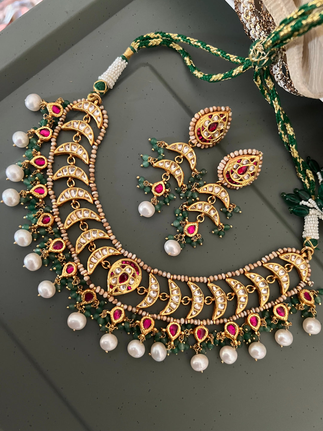 Elegant 925 Silver Jadau Kundan Necklace Set