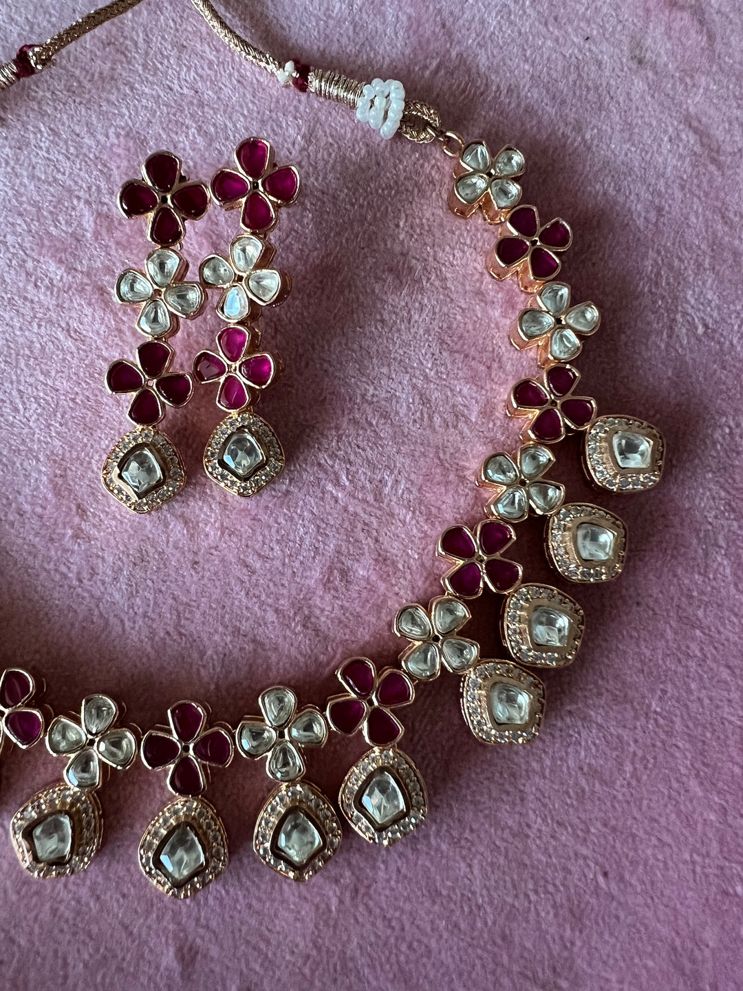 Signature Kundan Necklace with Earrings