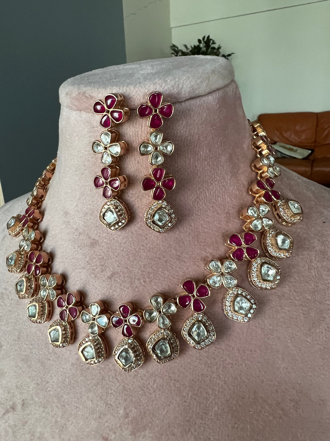 Signature Kundan Necklace with Earrings