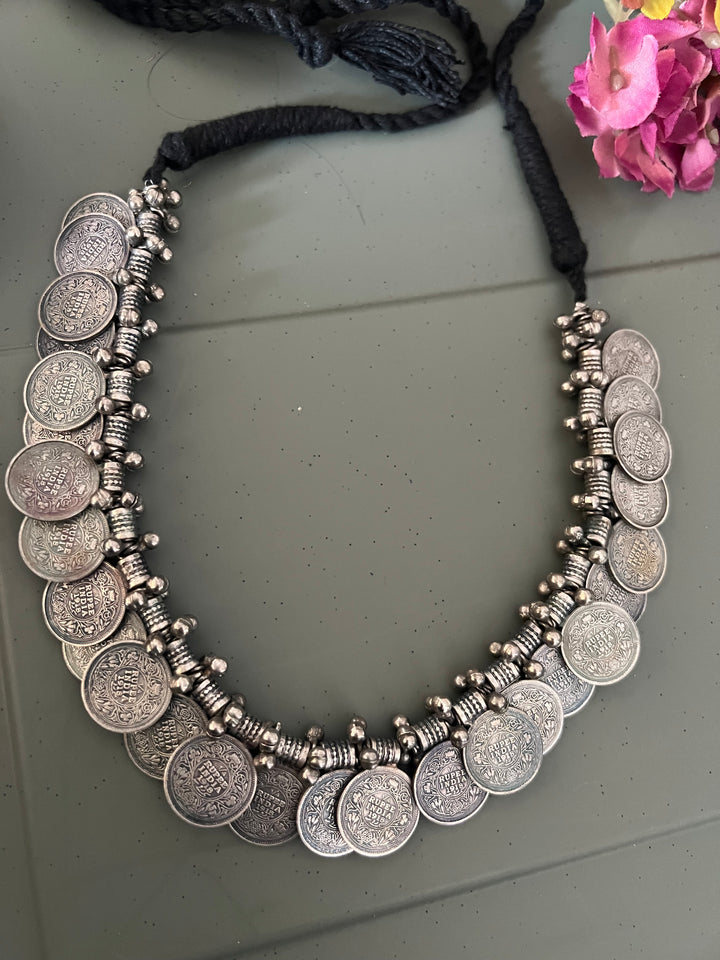 Antique Coin Necklace - Elevate Your Elegance