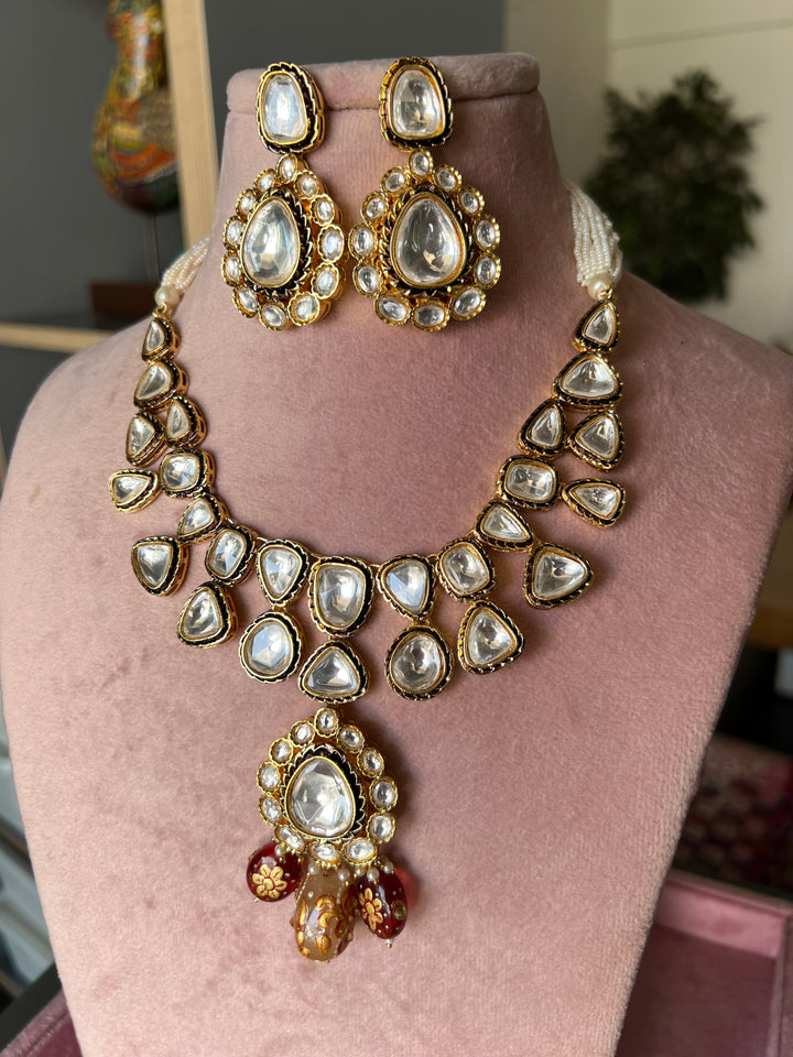 Beautiful Kundan Necklace with Statement Earrings