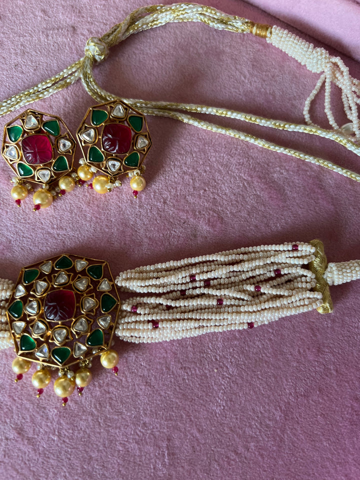 Beautiful Pearls and Kundan Choker with Studs