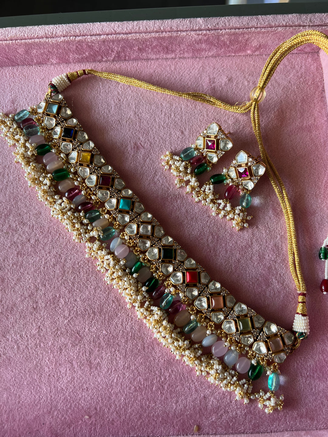 Scintillating Bridal Kundan Choker with Earrings