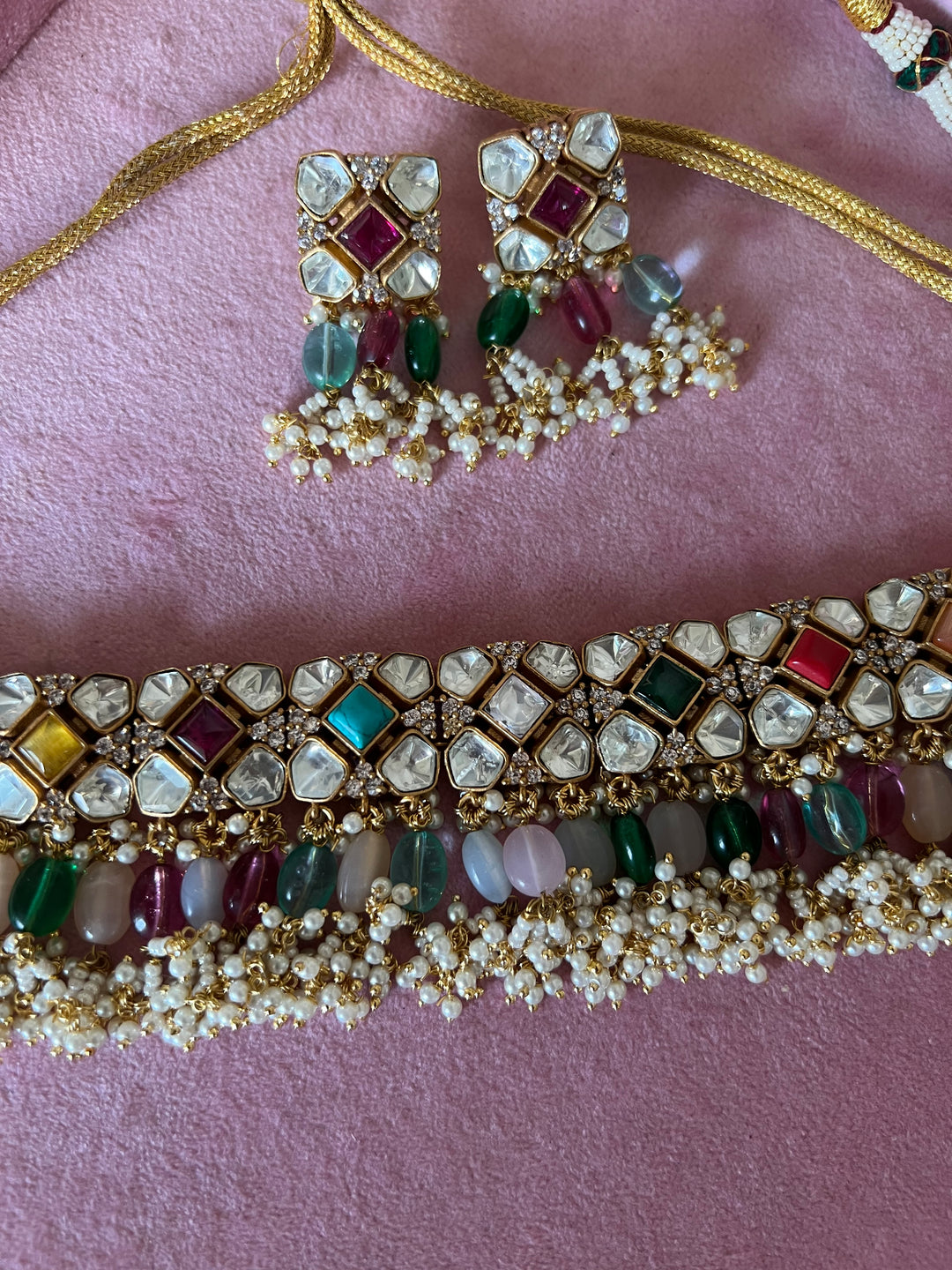 Scintillating Bridal Kundan Choker with Earrings