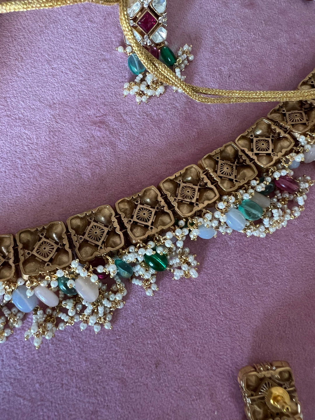 Scintillating Bridal Kundan Choker with Earrings