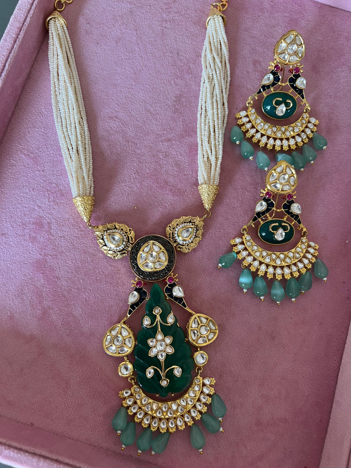 Scintillating Kundan and Jade Pendant Necklace with Earrings