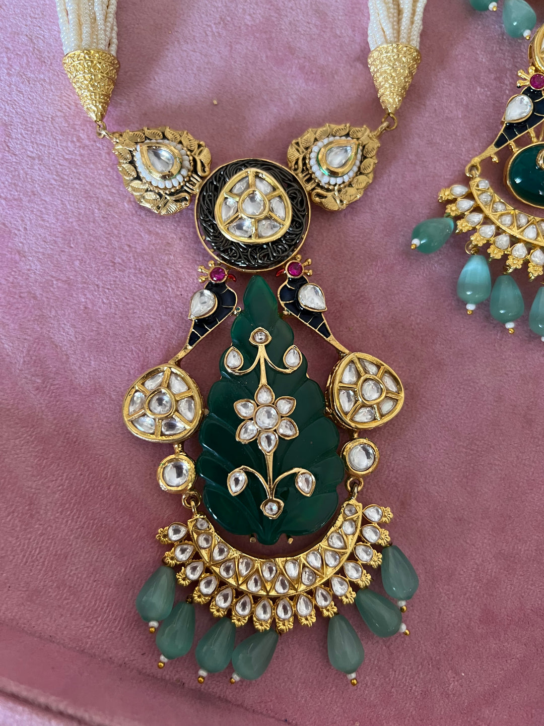 Scintillating Kundan and Jade Pendant Necklace with Earrings