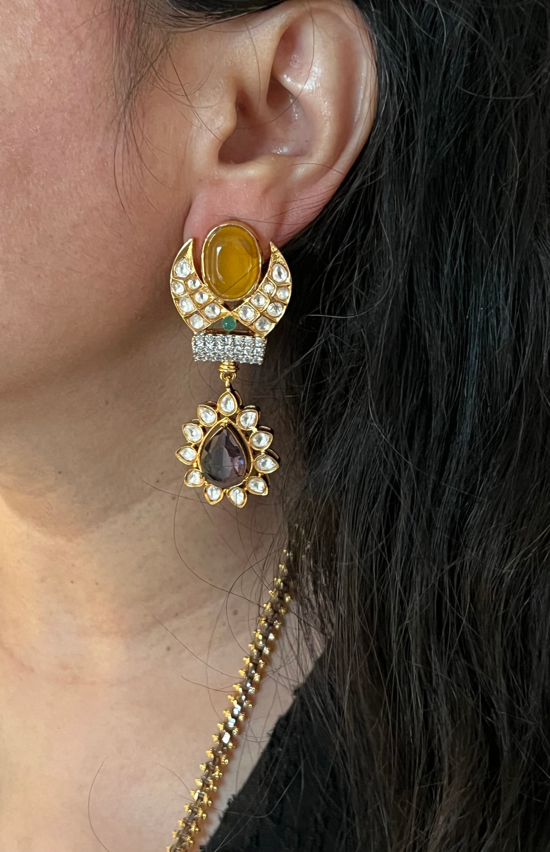 Exquisite Amrapali Fusion Pendant Necklace - Elevate Your Elegance