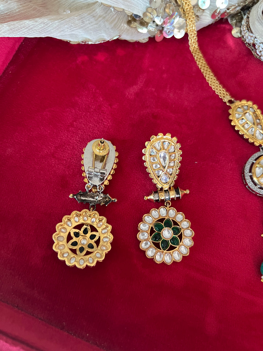 Exquisite Amrapali Fusion Pendant Necklace - Elevate Your Elegance