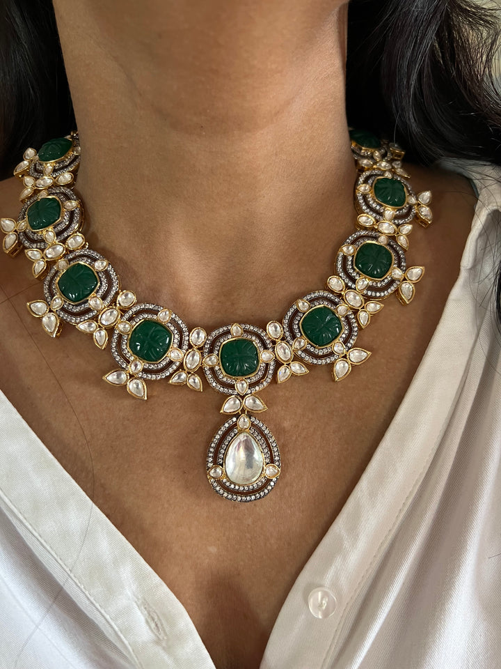 Elegant Kundan Necklace Set - Dazzle at Weddings and Festive Affairs