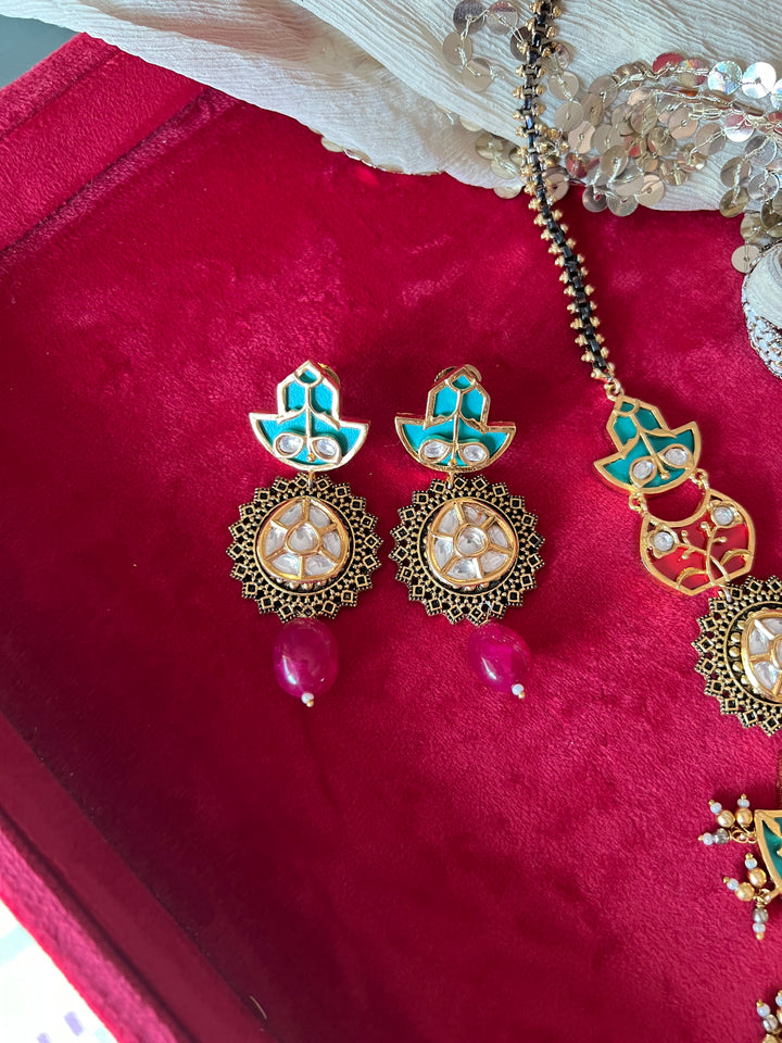 Exquisite Amrapali Fusion Pendant Necklace - Elevate Your Elegance