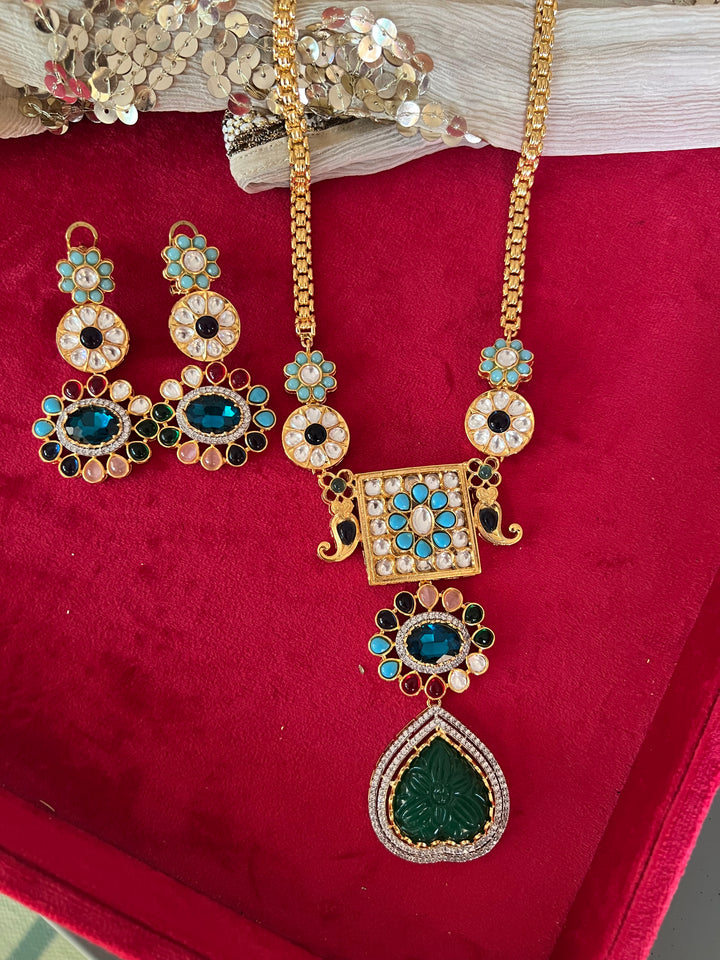 Exquisite Amrapali Fusion Pendant Necklace - Elevate Your Elegance