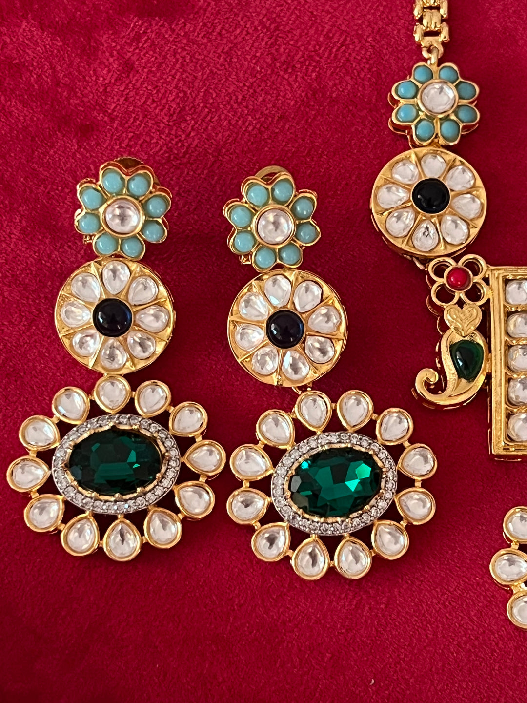 Exquisite Amrapali Fusion Pendant Necklace - Elevate Your Elegance