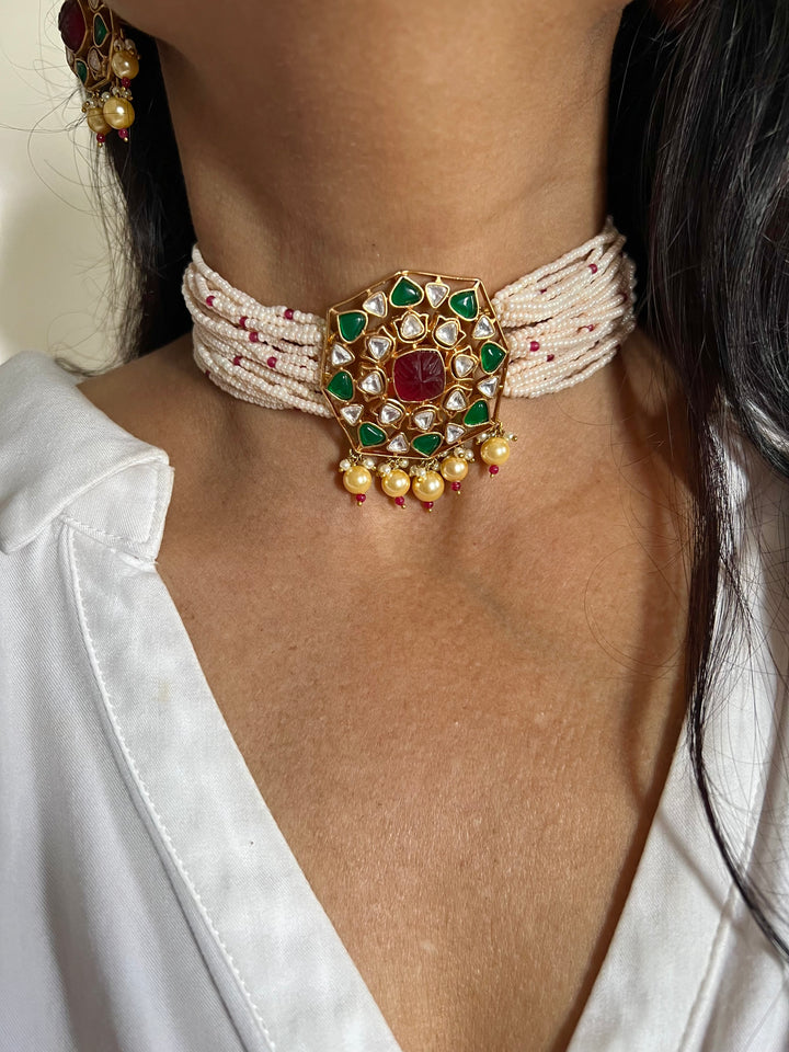Beautiful Pearls and Kundan Choker with Studs