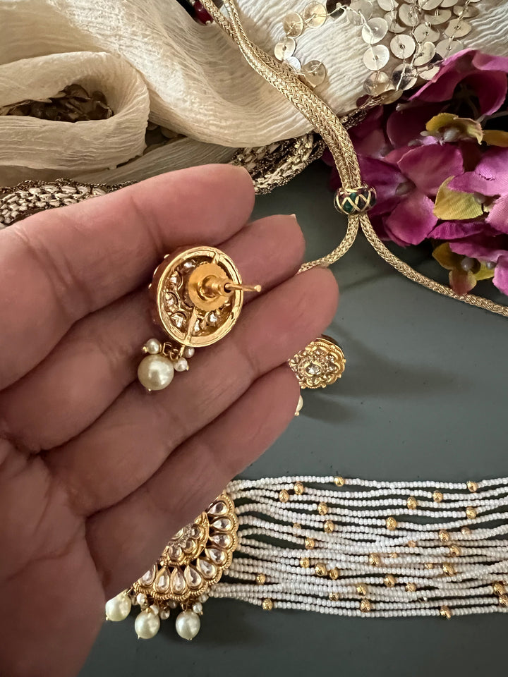 Gold Beaded Pearl Kundan Choker with Studs
