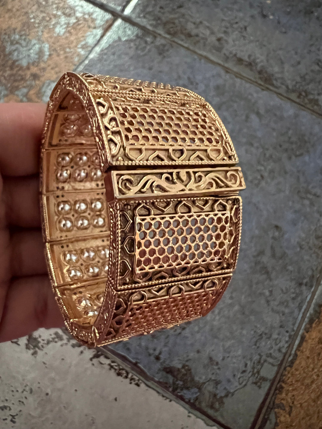 Antique Kundan Stretchable Kada