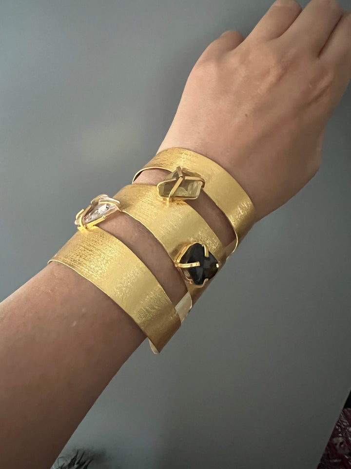 Exquisite Crystal Studded Brass Open Cuff - Unparalleled Quality and Style