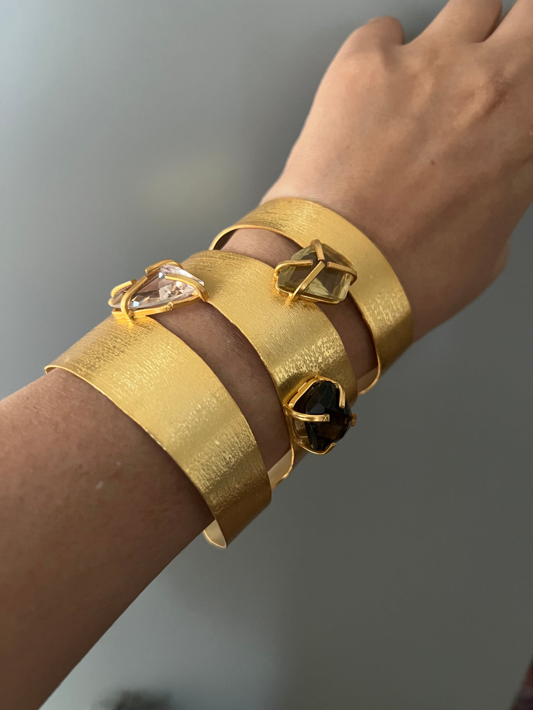 Exquisite Crystal Studded Brass Open Cuff - Unparalleled Quality and Style