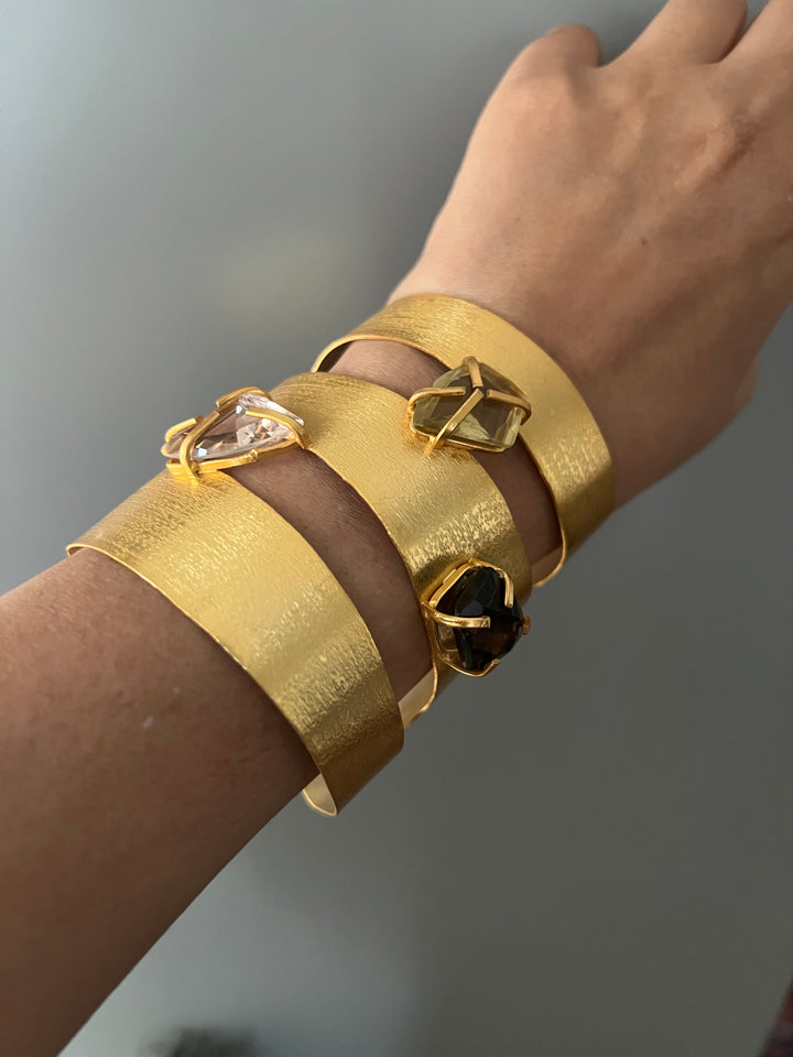 Exquisite Crystal Studded Brass Open Cuff - Unparalleled Quality and Style