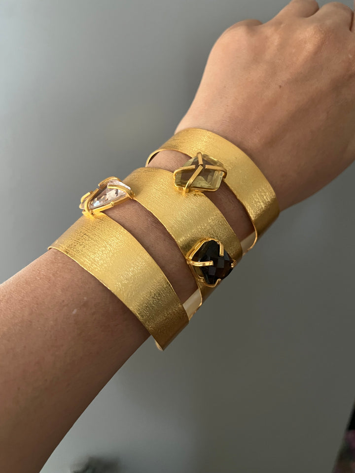 Exquisite Crystal Studded Brass Open Cuff - Unparalleled Quality and Style