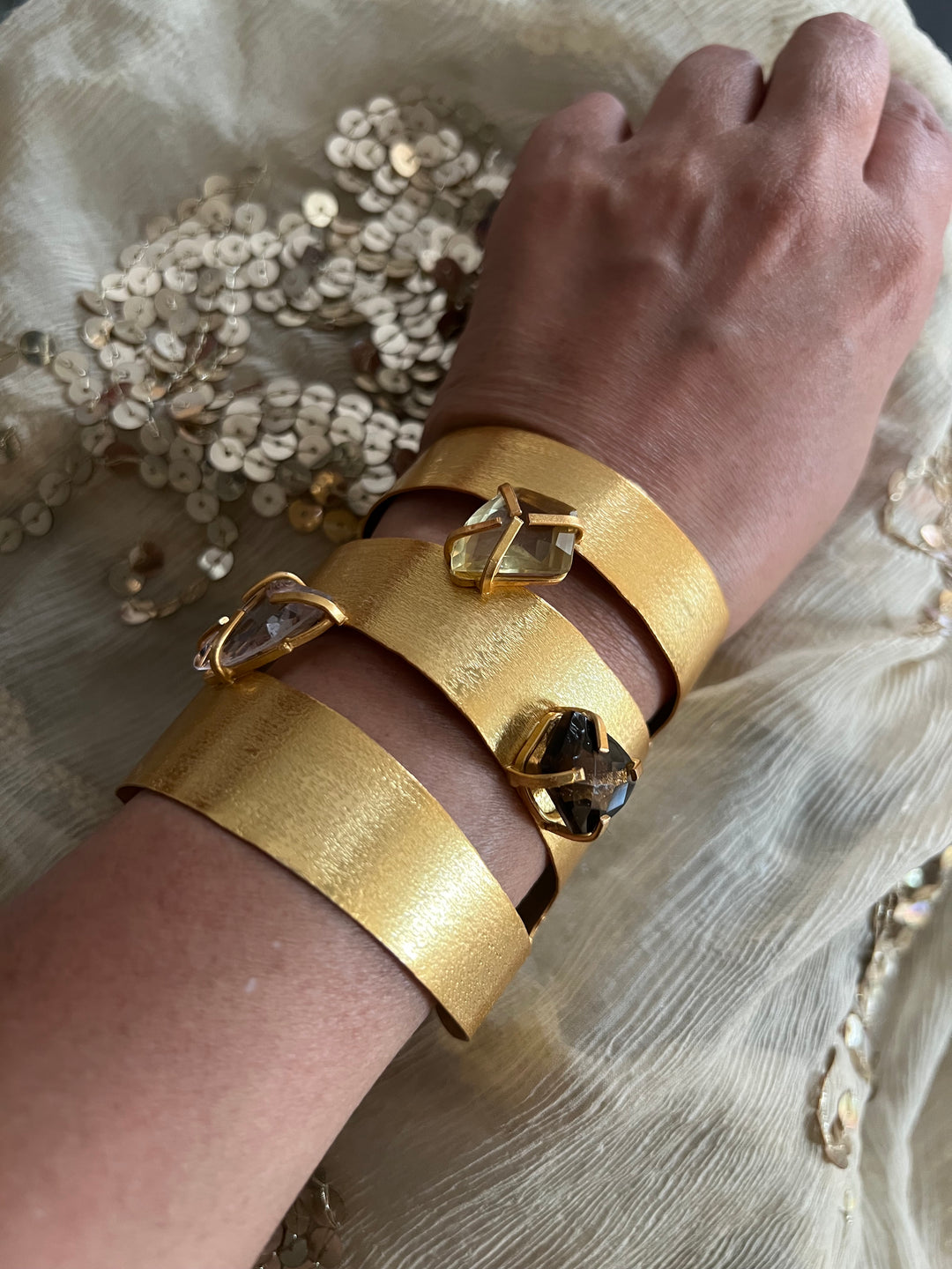 Exquisite Crystal Studded Brass Open Cuff - Unparalleled Quality and Style