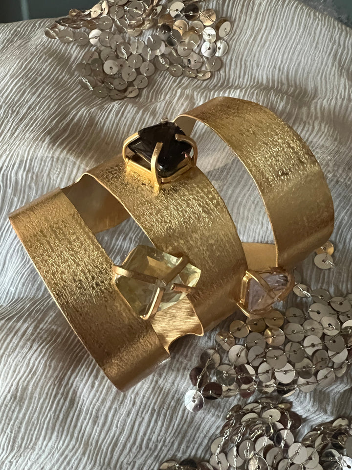 Exquisite Crystal Studded Brass Open Cuff - Unparalleled Quality and Style