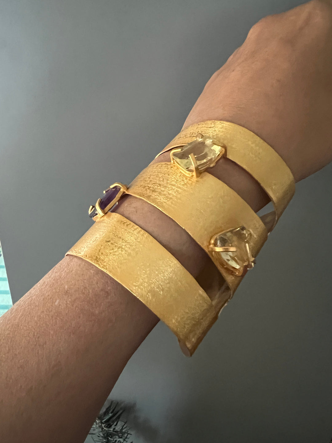 Exquisite Crystal Studded Brass Open Cuff - Unparalleled Quality and Style