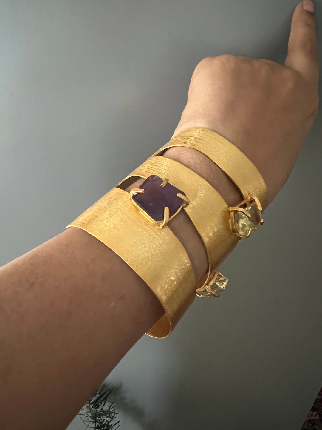 Exquisite Crystal Studded Brass Open Cuff - Unparalleled Quality and Style