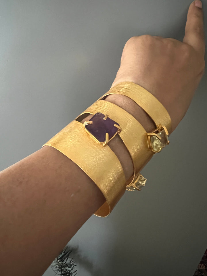 Exquisite Crystal Studded Brass Open Cuff - Unparalleled Quality and Style