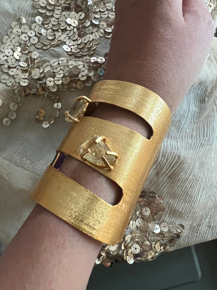 Exquisite Crystal Studded Brass Open Cuff - Unparalleled Quality and Style