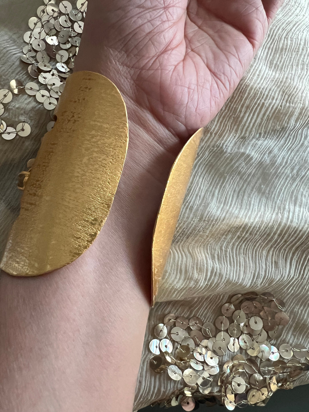 Exquisite Crystal Studded Brass Open Cuff - Unparalleled Quality and Style