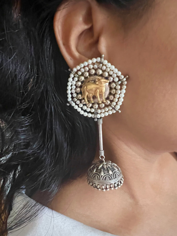 Scintillating Pure Silver 925 Kundan Stud Earrings