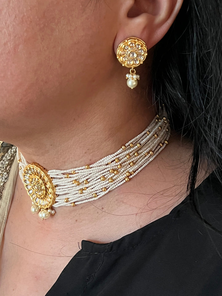 Gold Beaded Pearl Kundan Choker with Studs