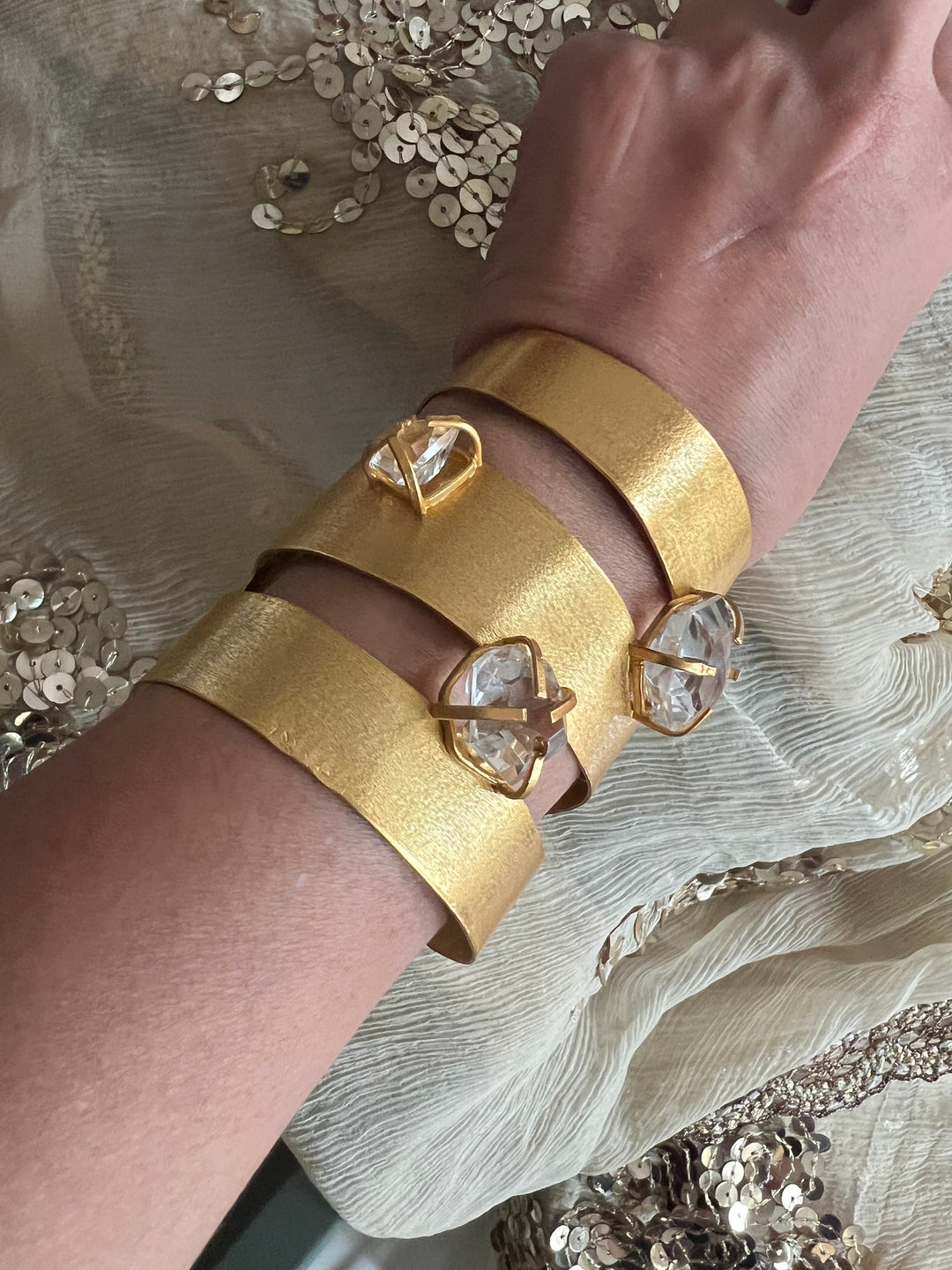 Exquisite Crystal Studded Brass Open Cuff - Unparalleled Quality and Style