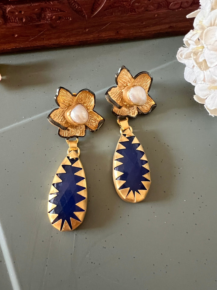 Statement Flower Pearl Danglers