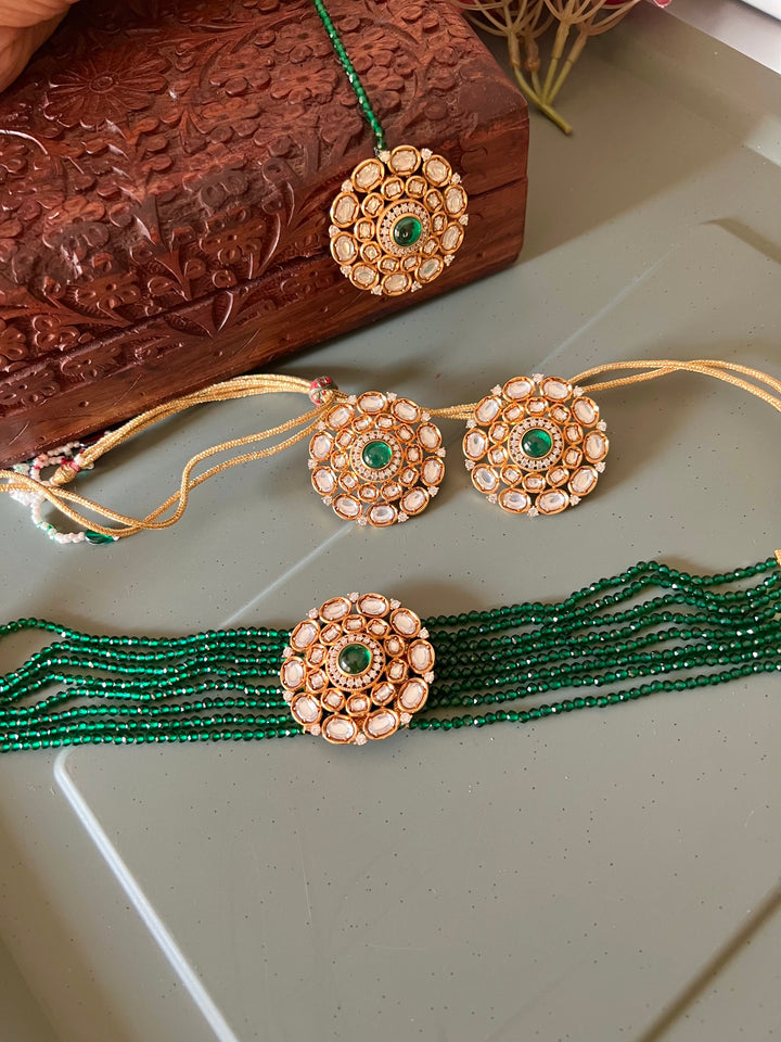Dark Green Kundan Choker with Oversized Studs and Maangtikka