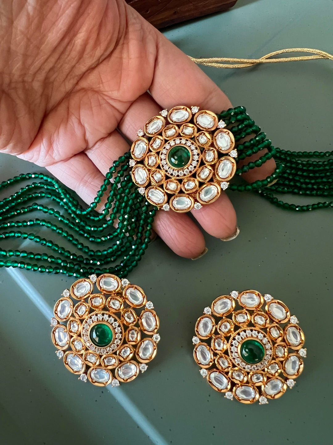 Dark Green Kundan Choker with Oversized Studs and Maangtikka