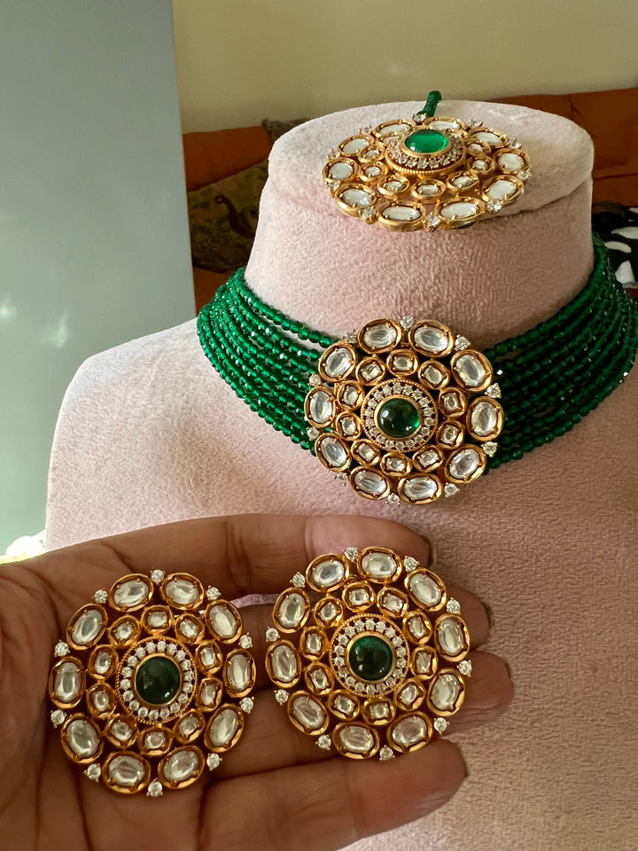 Dark Green Kundan Choker with Oversized Studs and Maangtikka