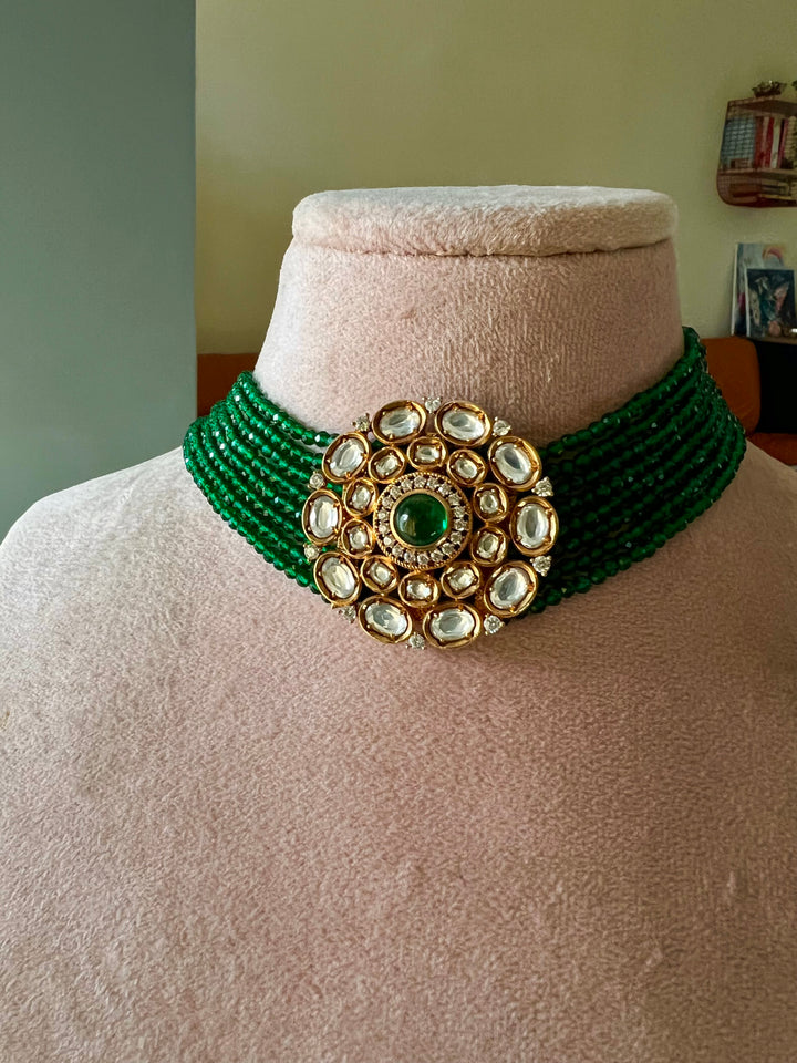 Dark Green Kundan Choker with Oversized Studs and Maangtikka