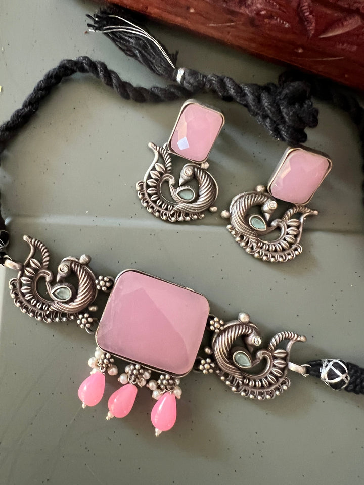 Elegant Choker Necklace Set - Unmatched Quality and Style