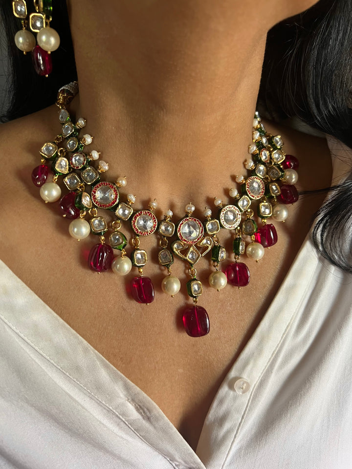 Elegant Kundan Necklace Set