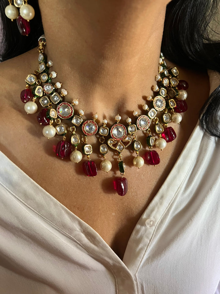 Elegant Kundan Necklace Set
